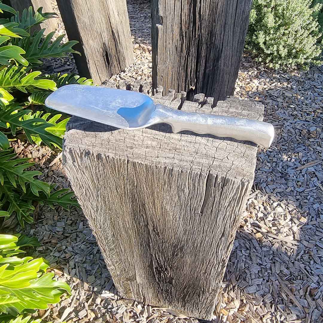 The Wide Garden Trowel Tool, 100% Australian Made